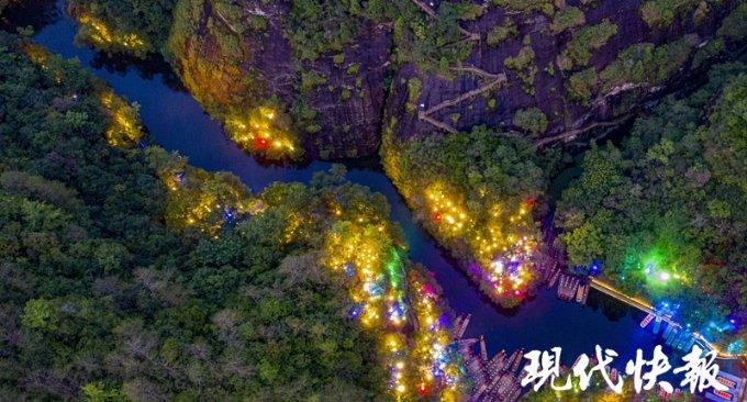 世界影视联盟山东日照艺术创作基地出席影视表演周末班结业公演活动